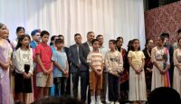 बूढानीलकण्ठ स्कुलमा ‘फलामे गेट’ मञ्चित, नाटककार भुसाललाई सम्मान